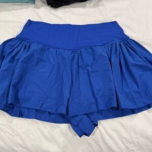 Aerie OFFLINE flowy blue shorts